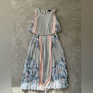 BCBGMAXAZRIA Woman’s Dress Size 4